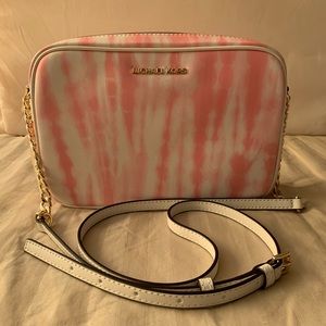 Michael Kors Crossbody Jet Set Handbag